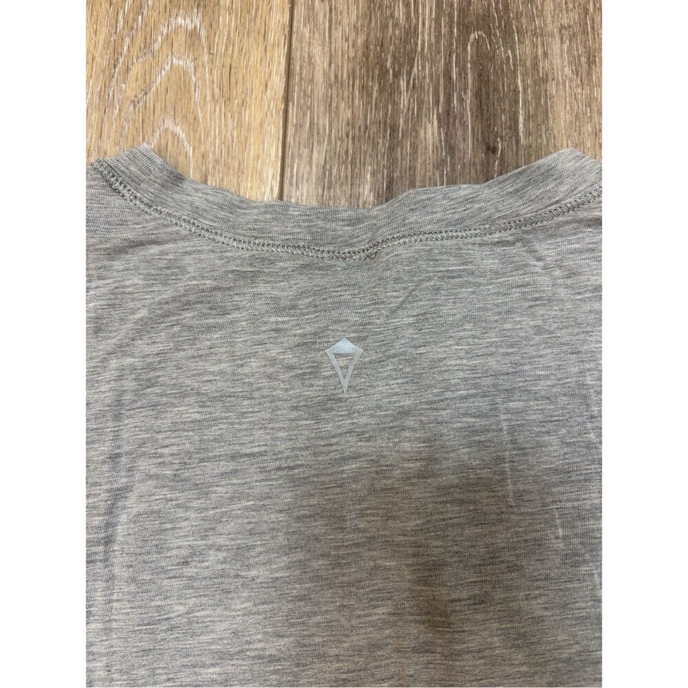 Ivivva-Lululemon Youth Heather Gray Long Sleeve Crew Top *Flawed* - Picture 3 of 7